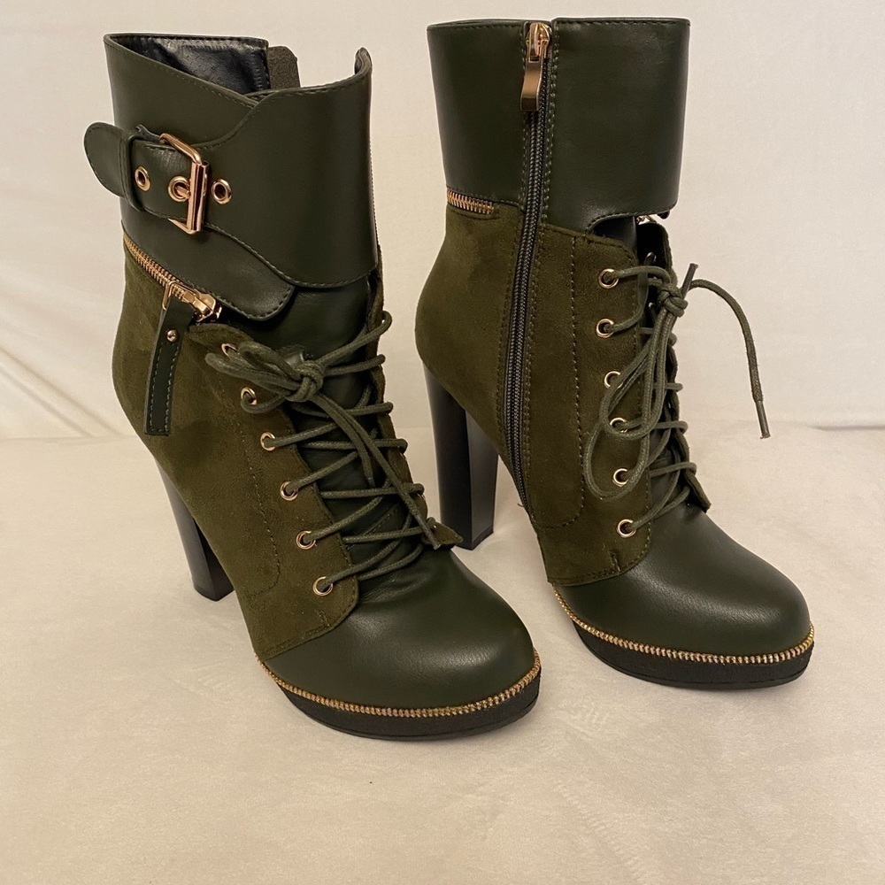 Italina Green Lace Up & Zip Up Moto Ankle Boots With Zipper Embellishments Sz 8